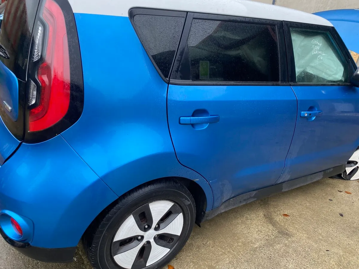 KIA Soul 2015 EV for parts. - Image 1
