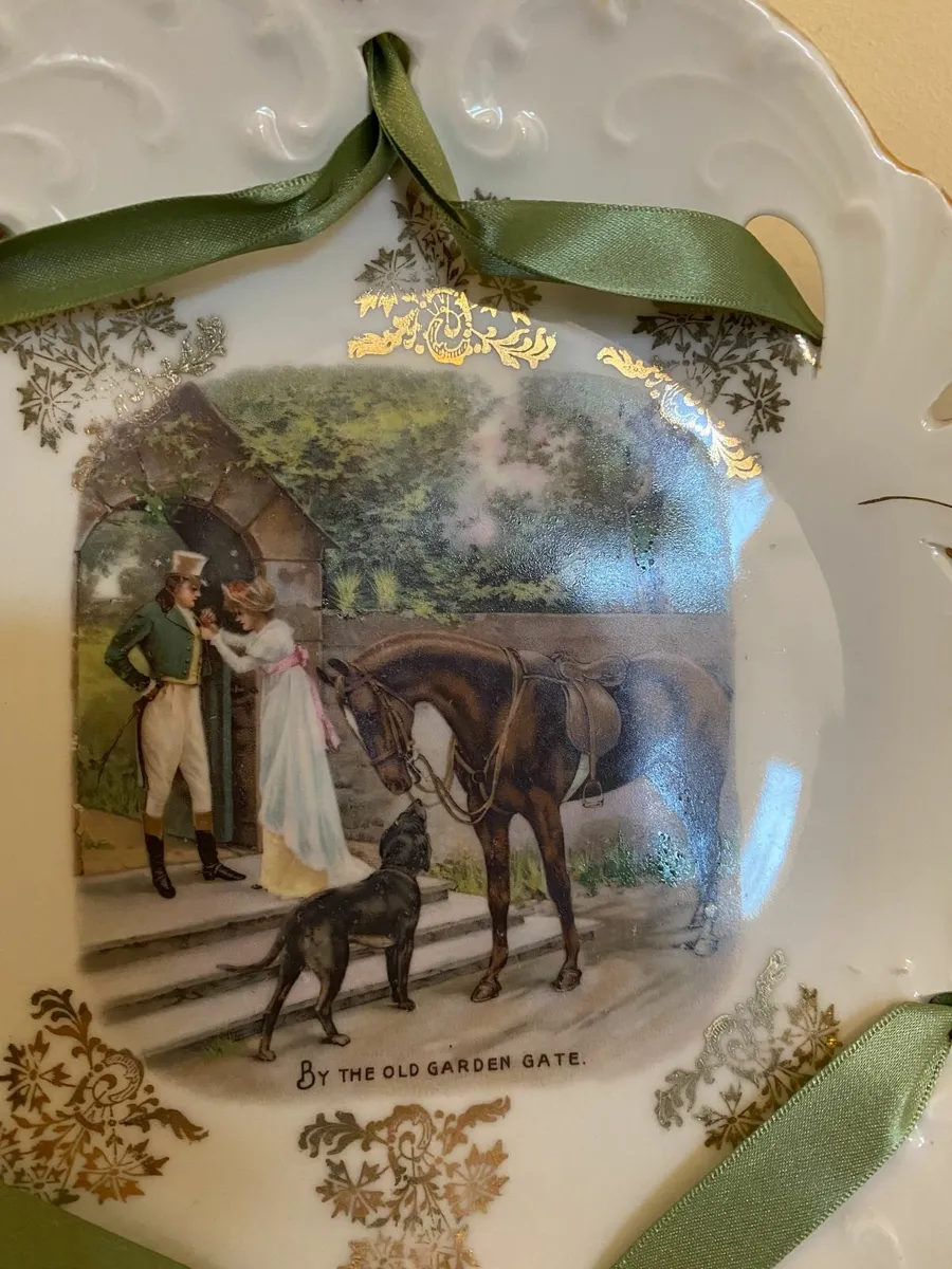 Three Crown, Germany decorative Wall Hanging plate - Image 2