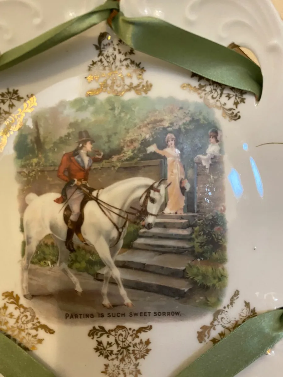 Three Crown, Germany decorative Wall Hanging plate - Image 3