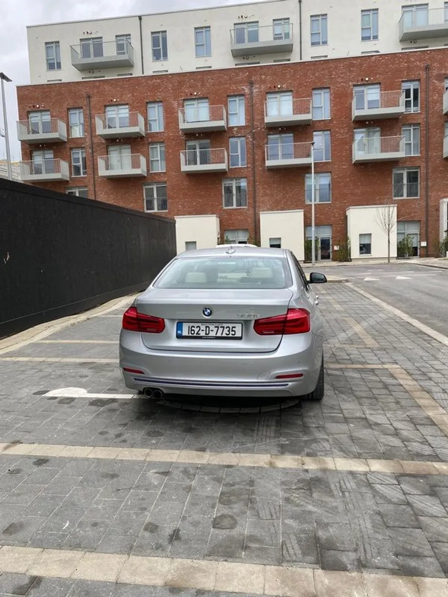 2016 BMW 330e Sport - Image 2