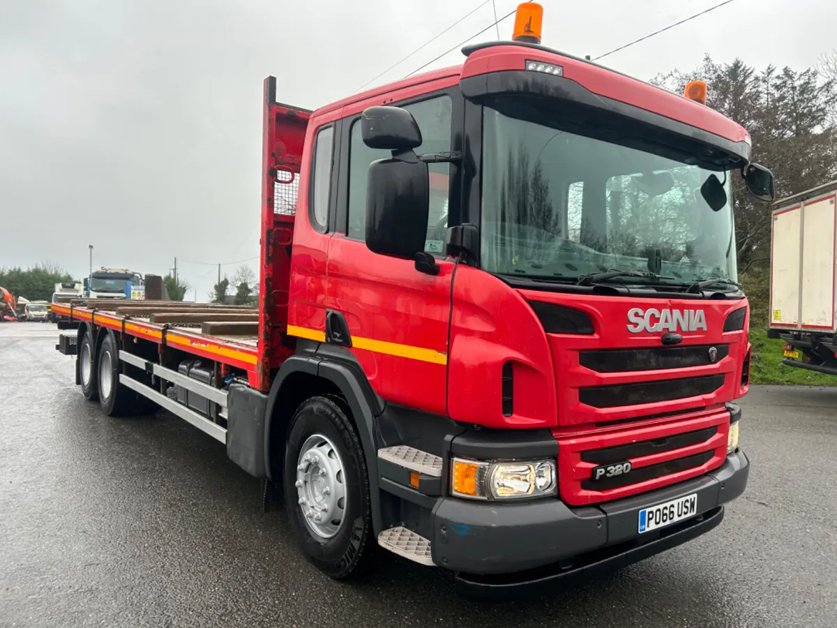 2017 Scania p340 6x4 flat or chassis cab - Image 3