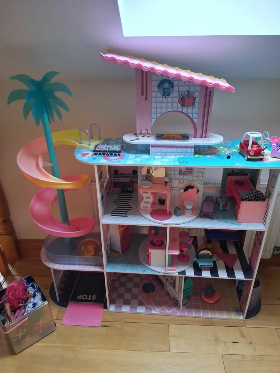 Lol suprise doll house - Image 1