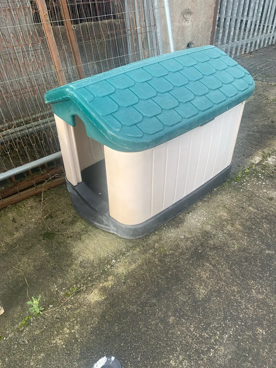 Dog kennel - Image 1