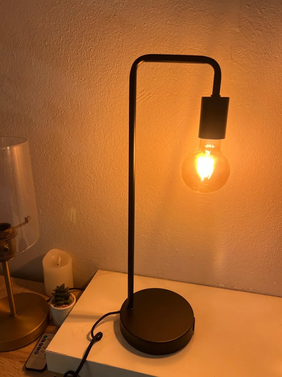 Bedside Lamp with USB port - Image 1