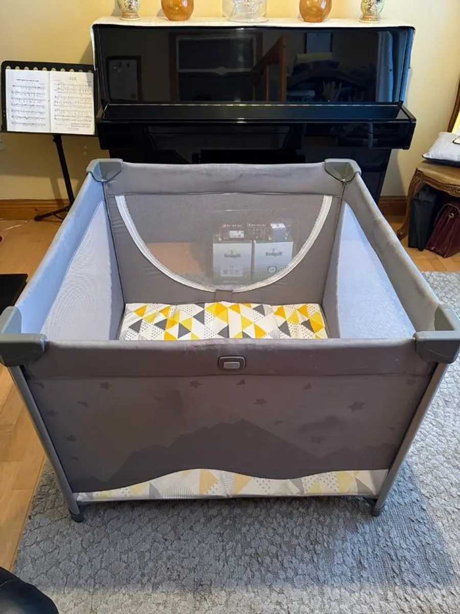 Joie Cheer Playpen/Travel cot - Image 1