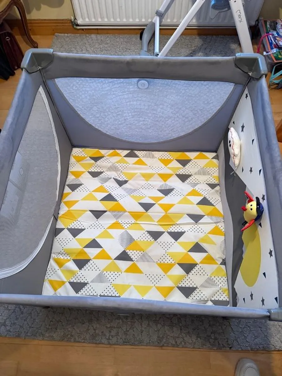 Joie Cheer Playpen/Travel cot - Image 2