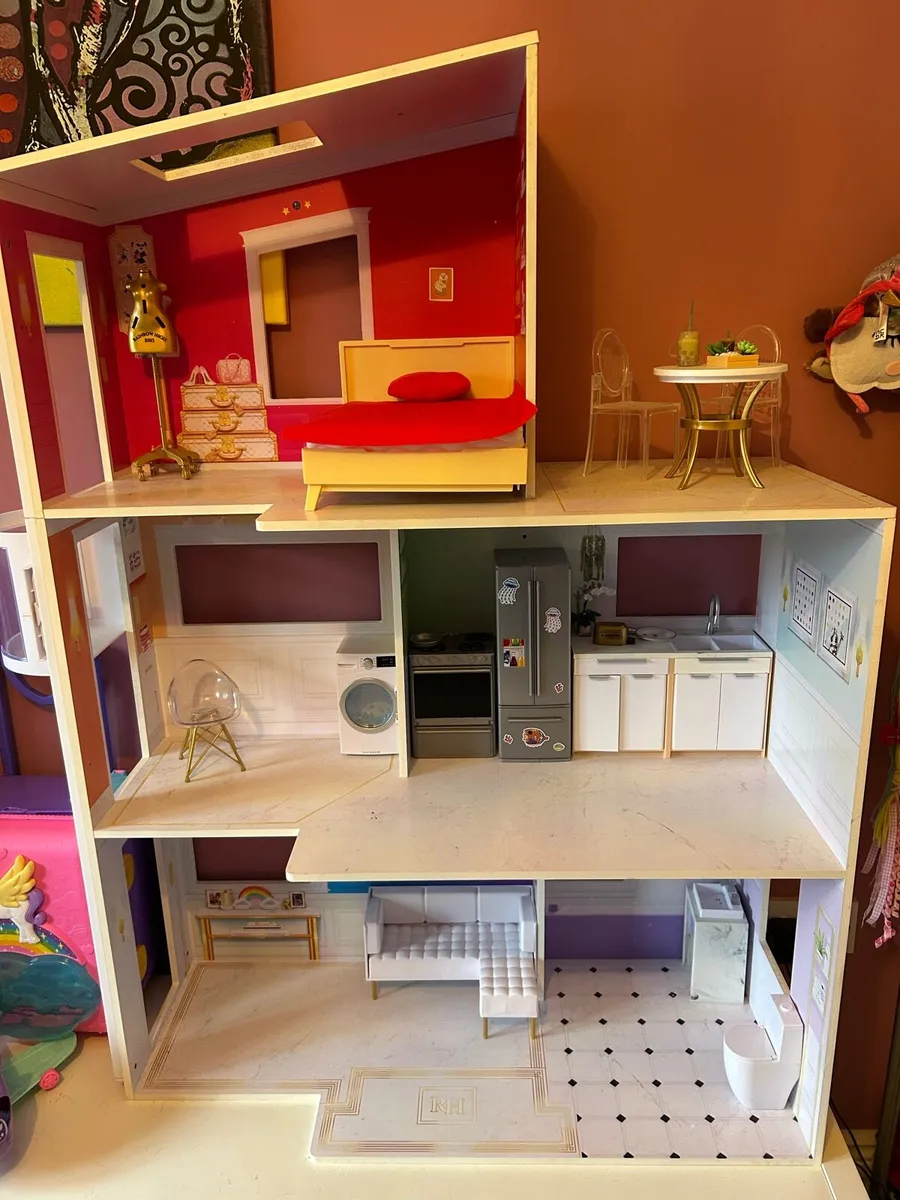 Rainbow high 3-story wooden townhouse - Image 1