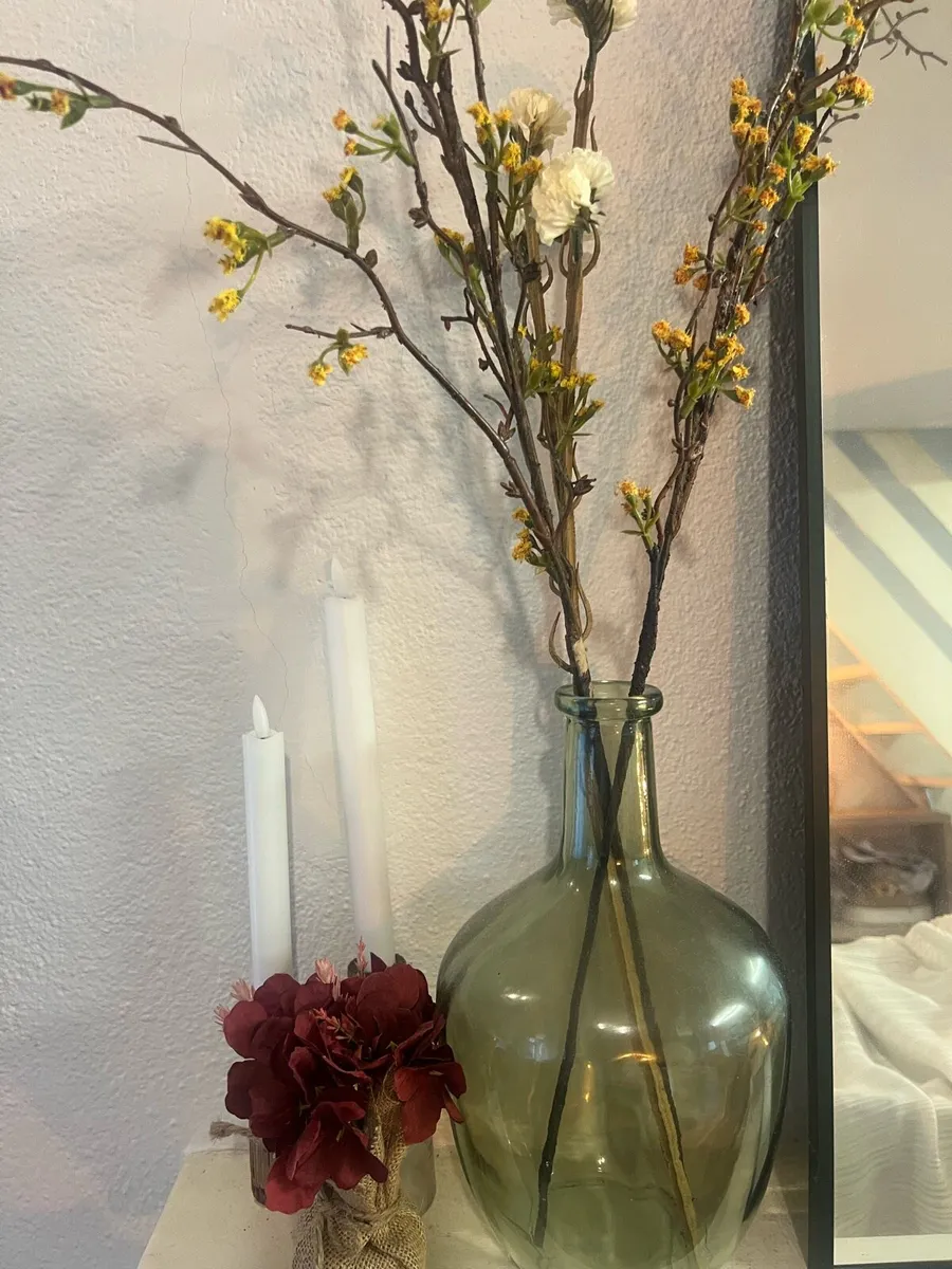 2 vases with fake branches - Image 1