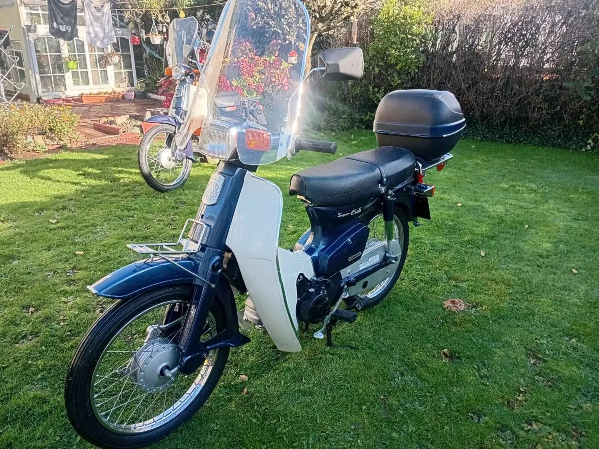 Motorbikes - Image 1