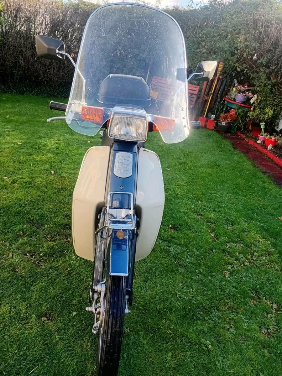 Motorbikes - Image 4