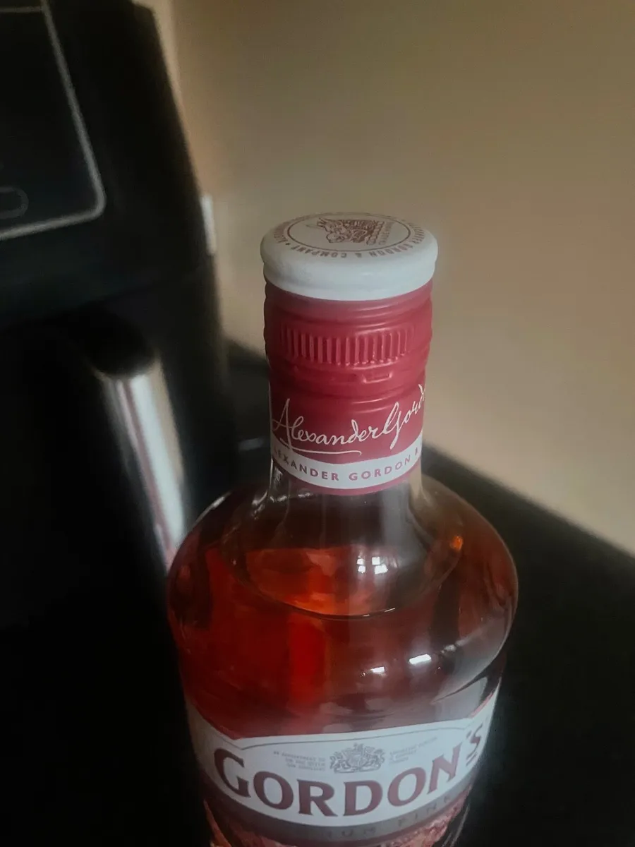Gordon’s Pink Gin 70cl/4 bottles - Image 2