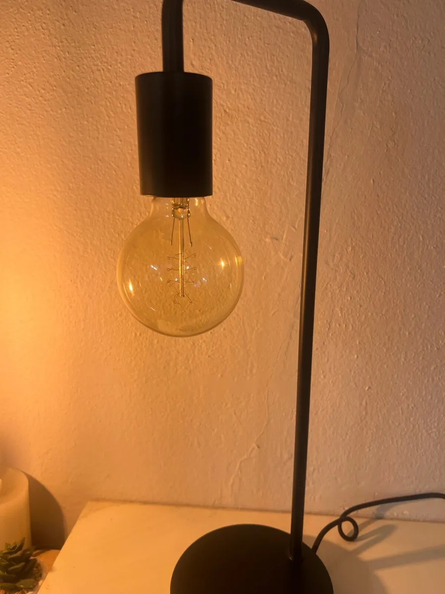 Bedside Lamp with USB port - Image 2