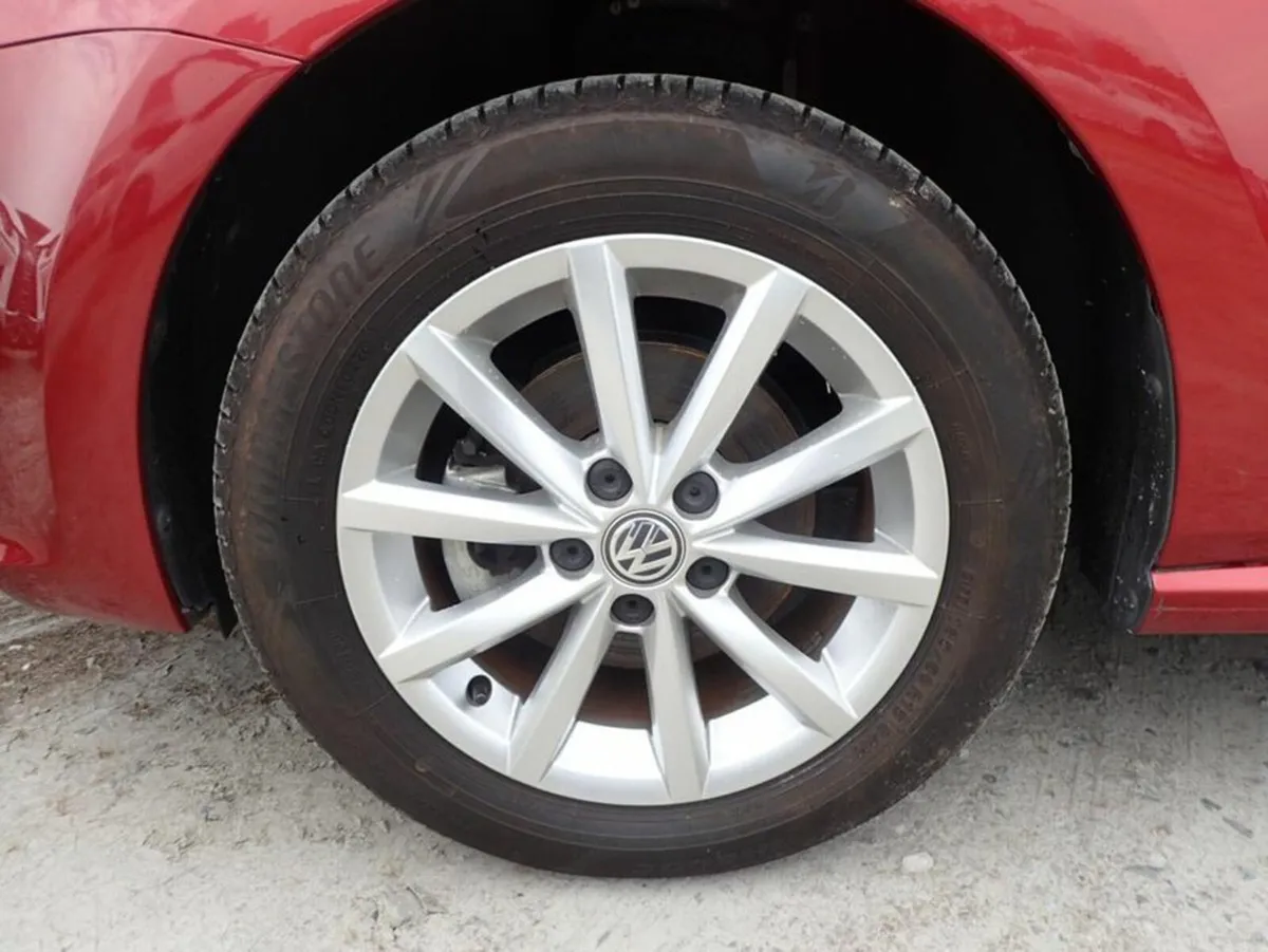 Volkswagen Polo Lounge - Image 2