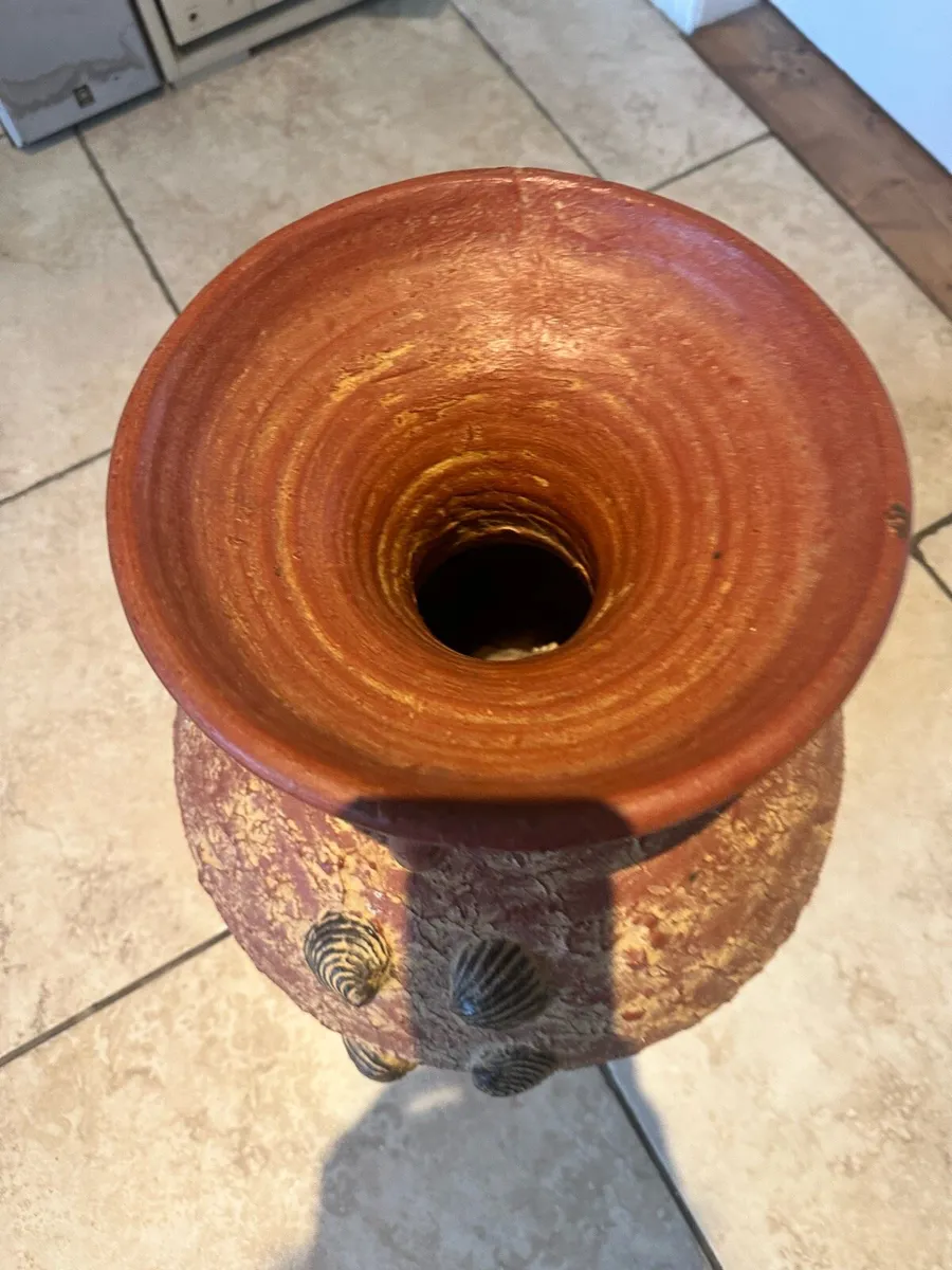 Urn - Image 3