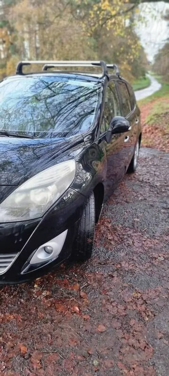 2011 Renault Grand Scenic - Image 2
