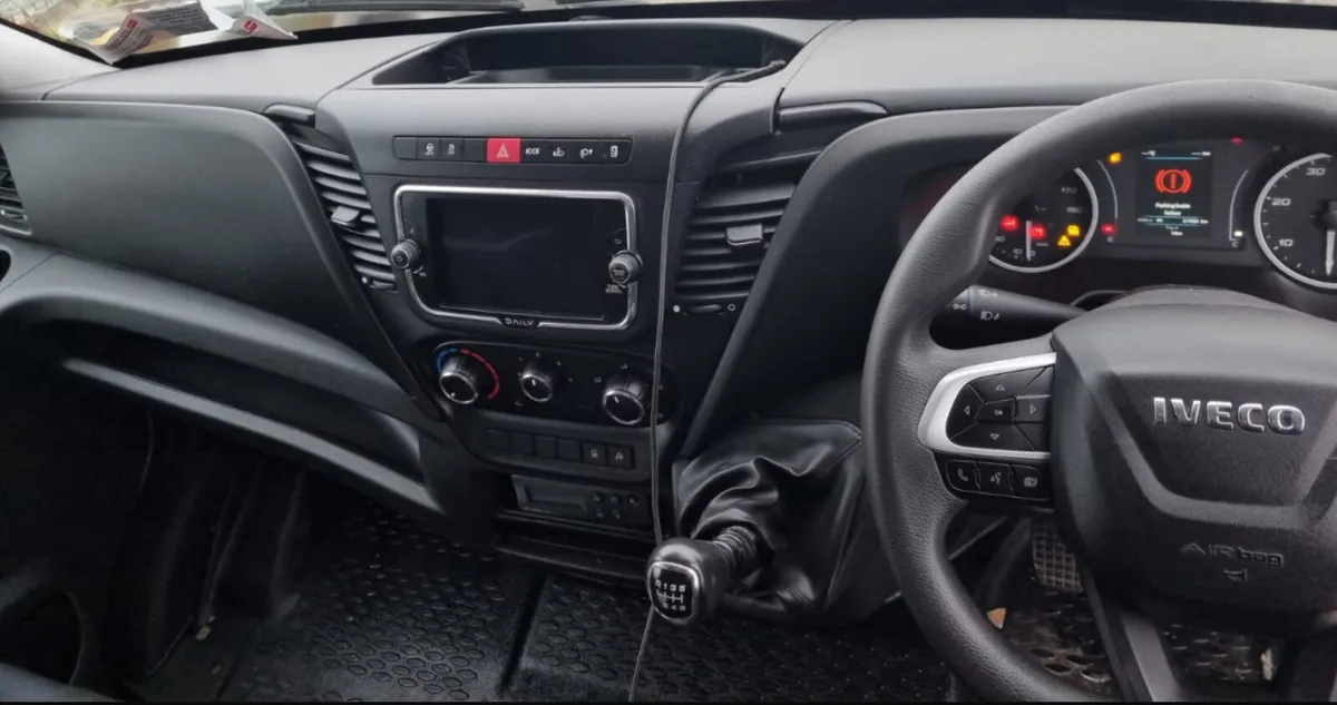 Iveco Daily 3.0 freezer  / Fridge new gearbox - Image 4