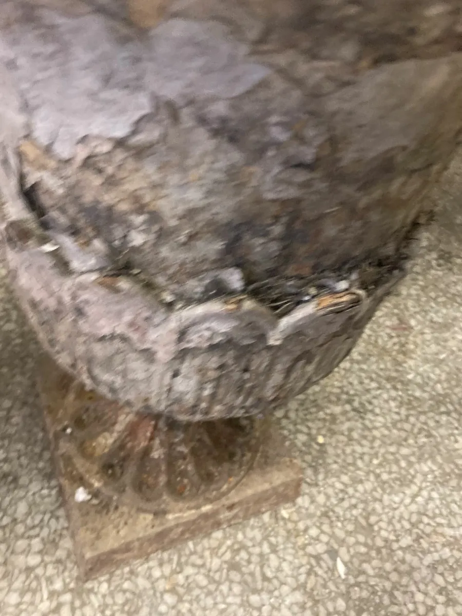 Antique Garden Urn - Cast Iron. - Image 4