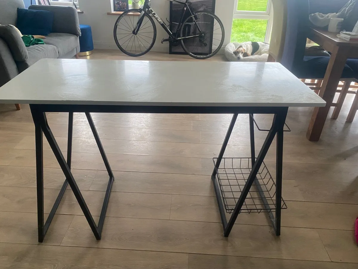 Office Desk - Image 1