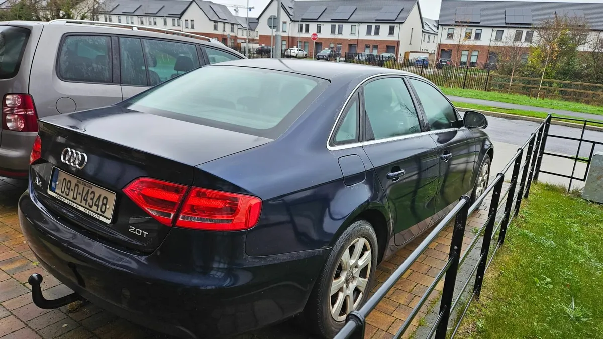 Audi A4 2009 2.0 TDI 120 4DR petrol B8 - Image 1