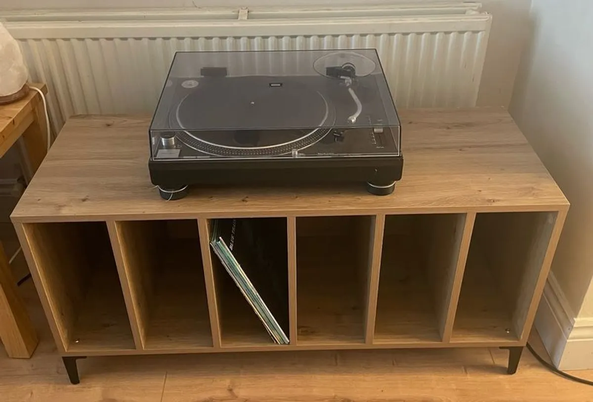 Record Cabinet - Image 2