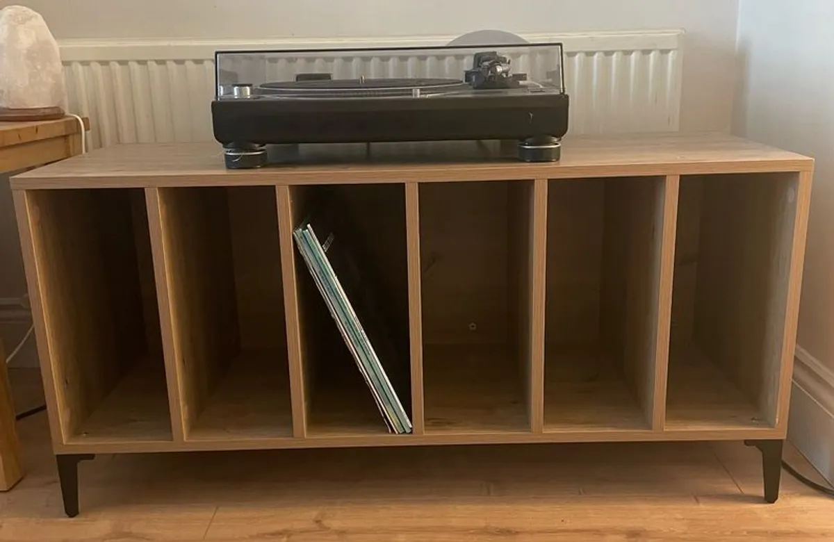 Record Cabinet - Image 3