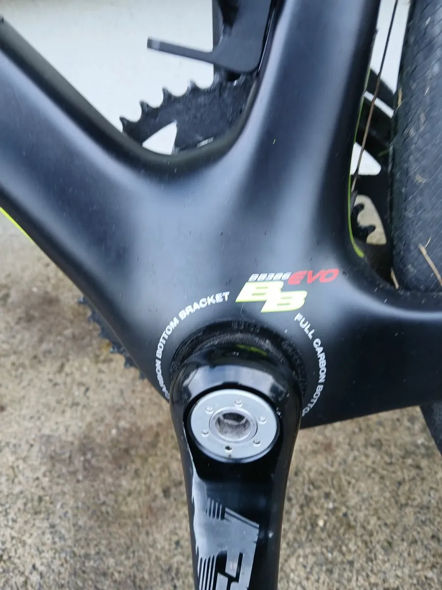 BH Quartz Carbon fiber Road Bike - Image 3