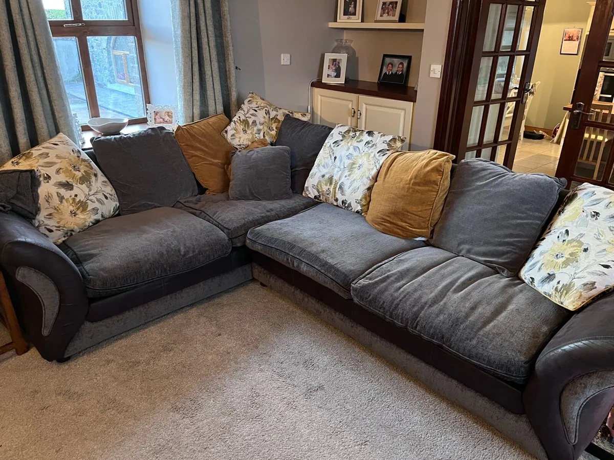 L-Shape Couch - Image 1