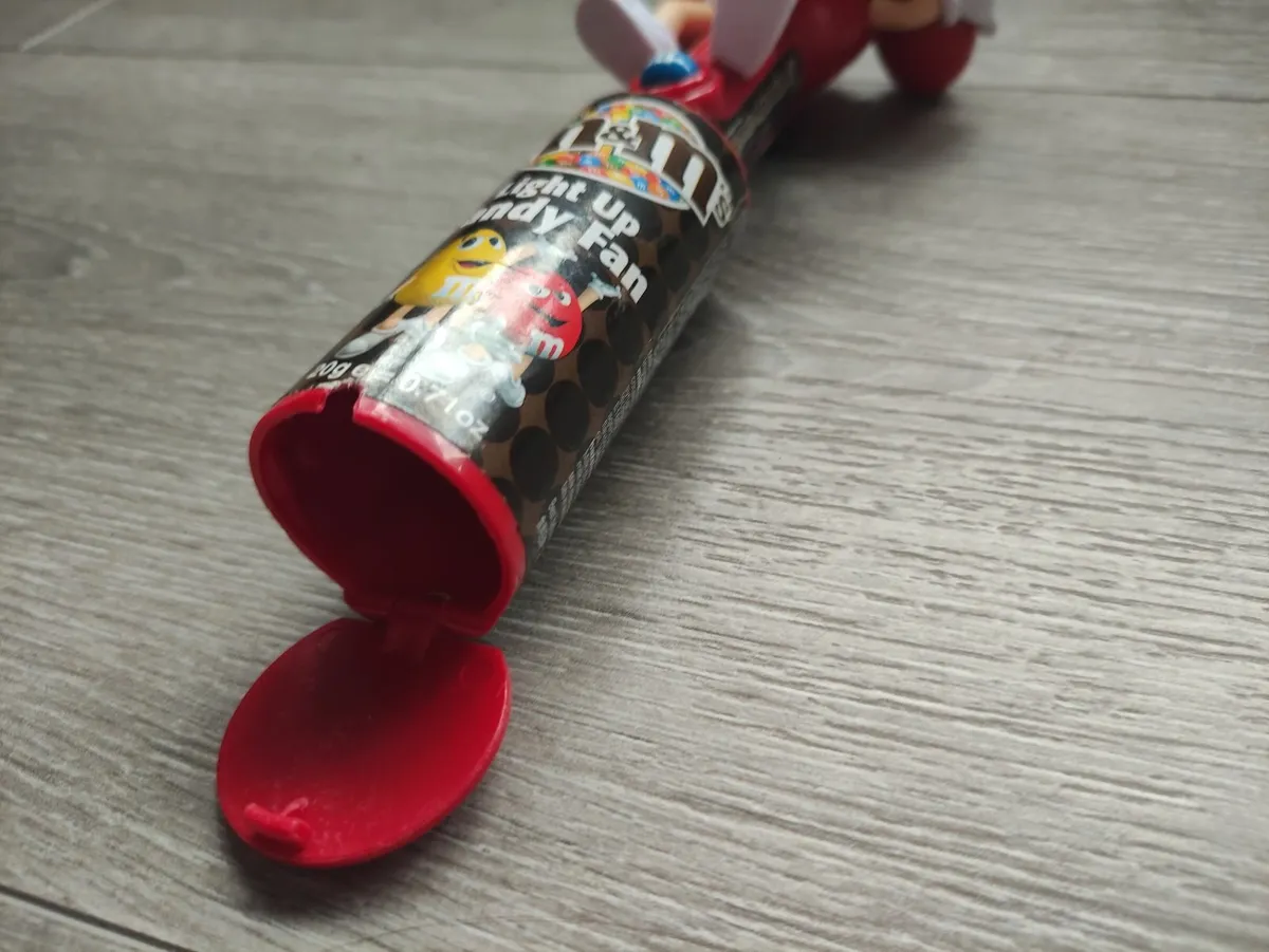 m &m dispenser - Image 1