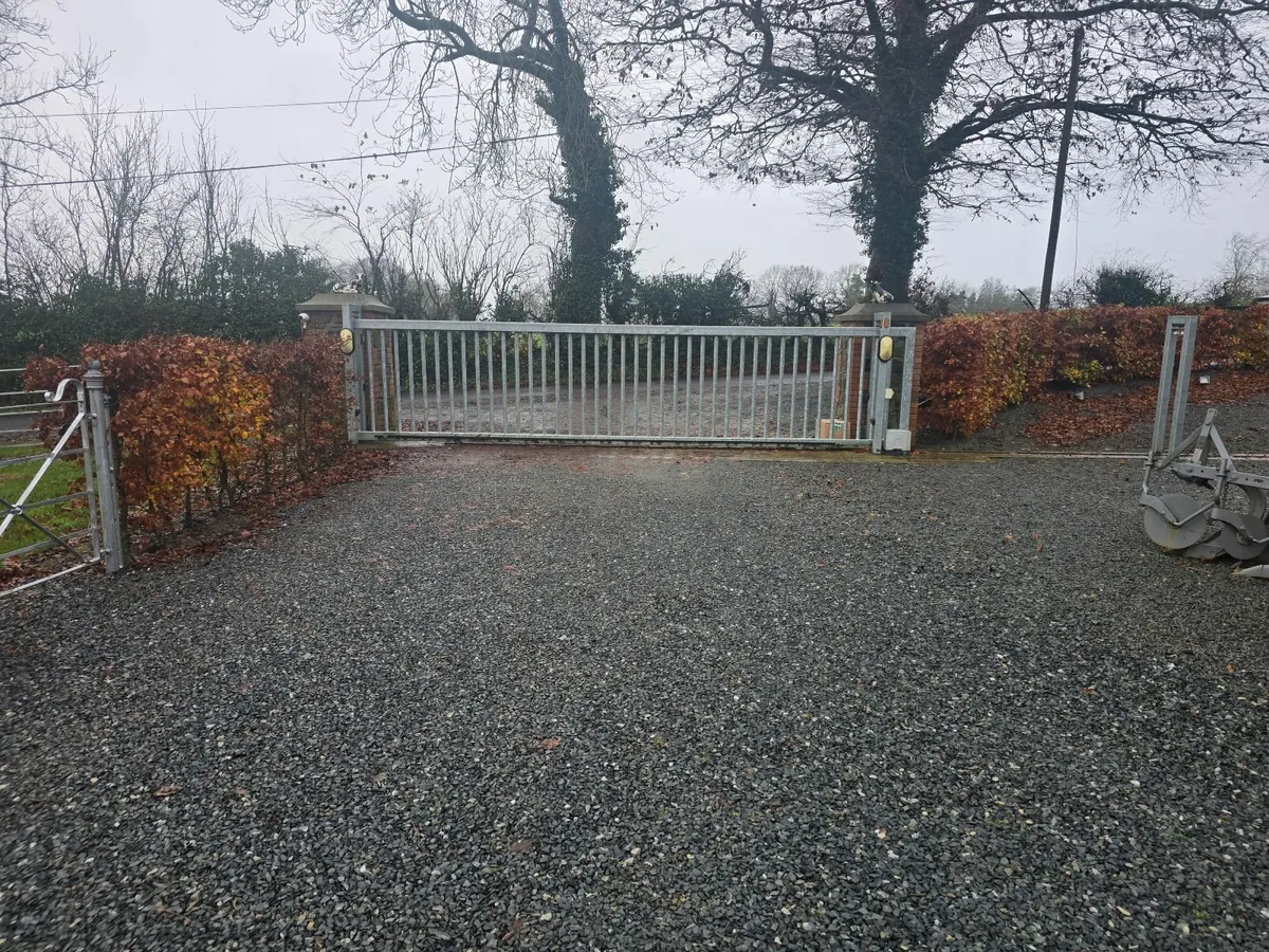 For sale 24ft Galvanized Sliding Gate - Image 3