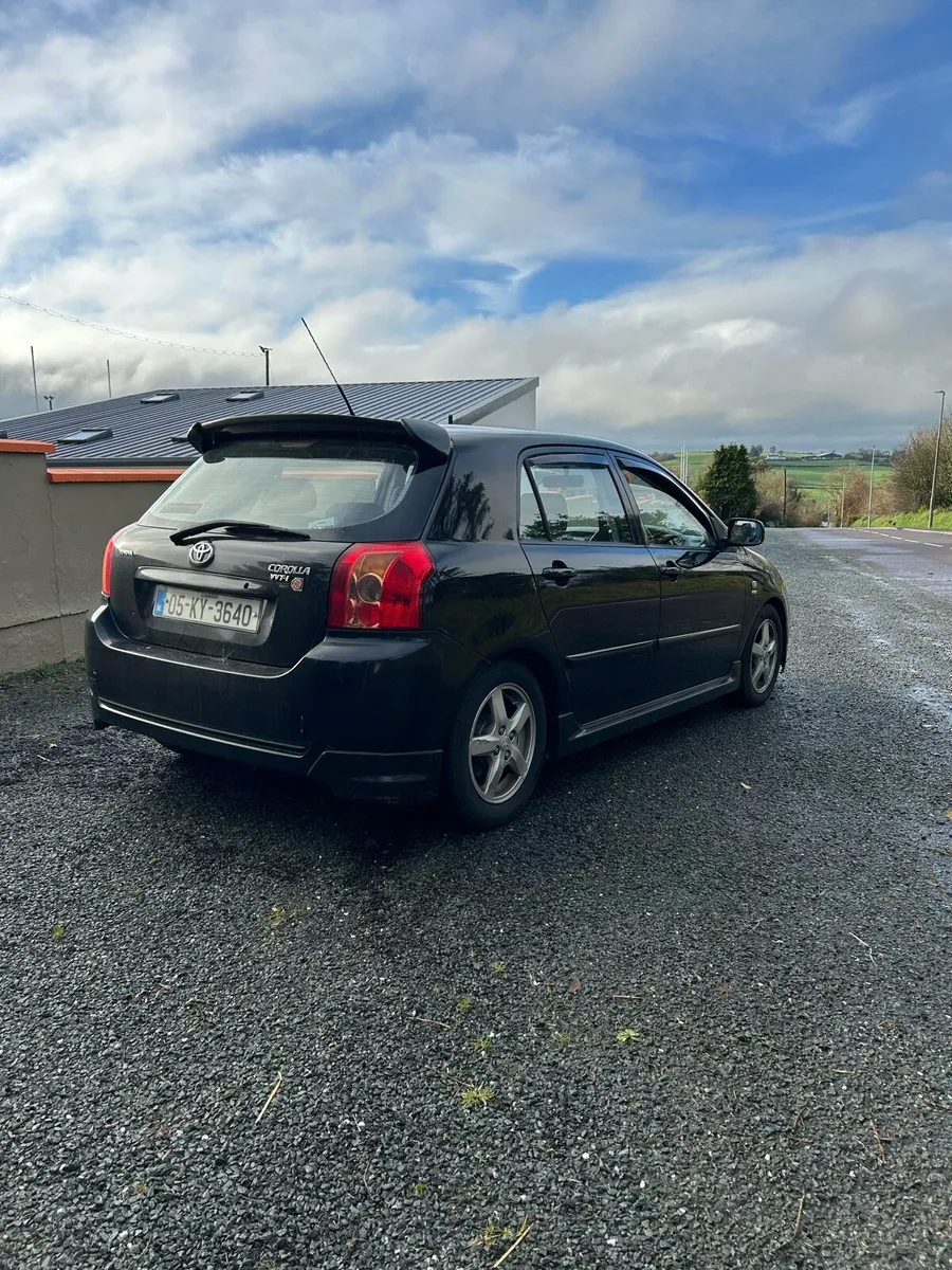 Toyota Corolla - Image 2