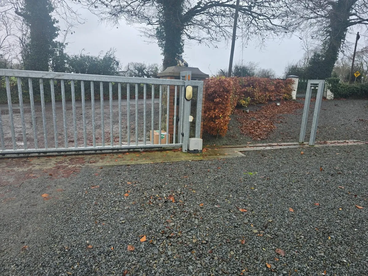 For sale 24ft Galvanized Sliding Gate - Image 4