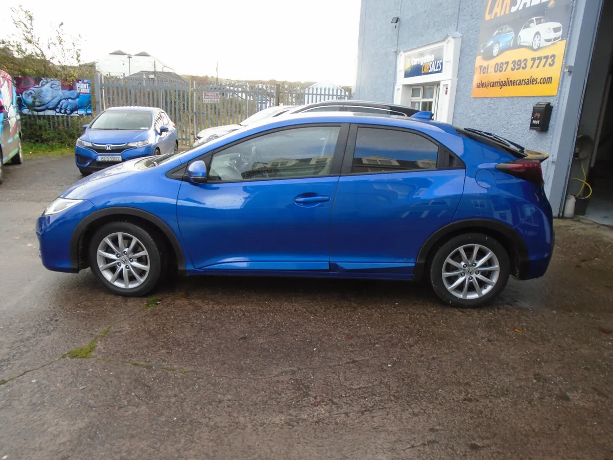 Honda Civic 2015 - Image 3