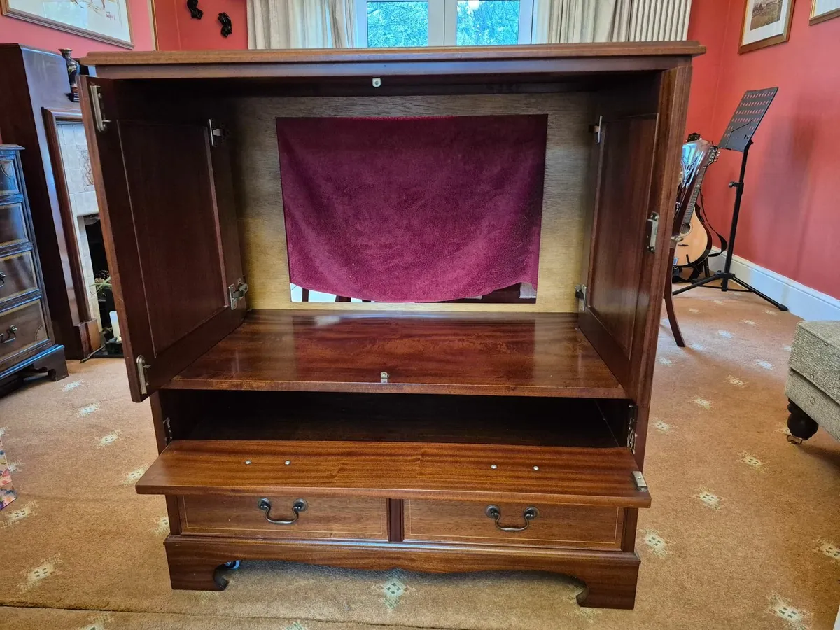Custom made solid Mahogany Media/TV Unit - Image 4