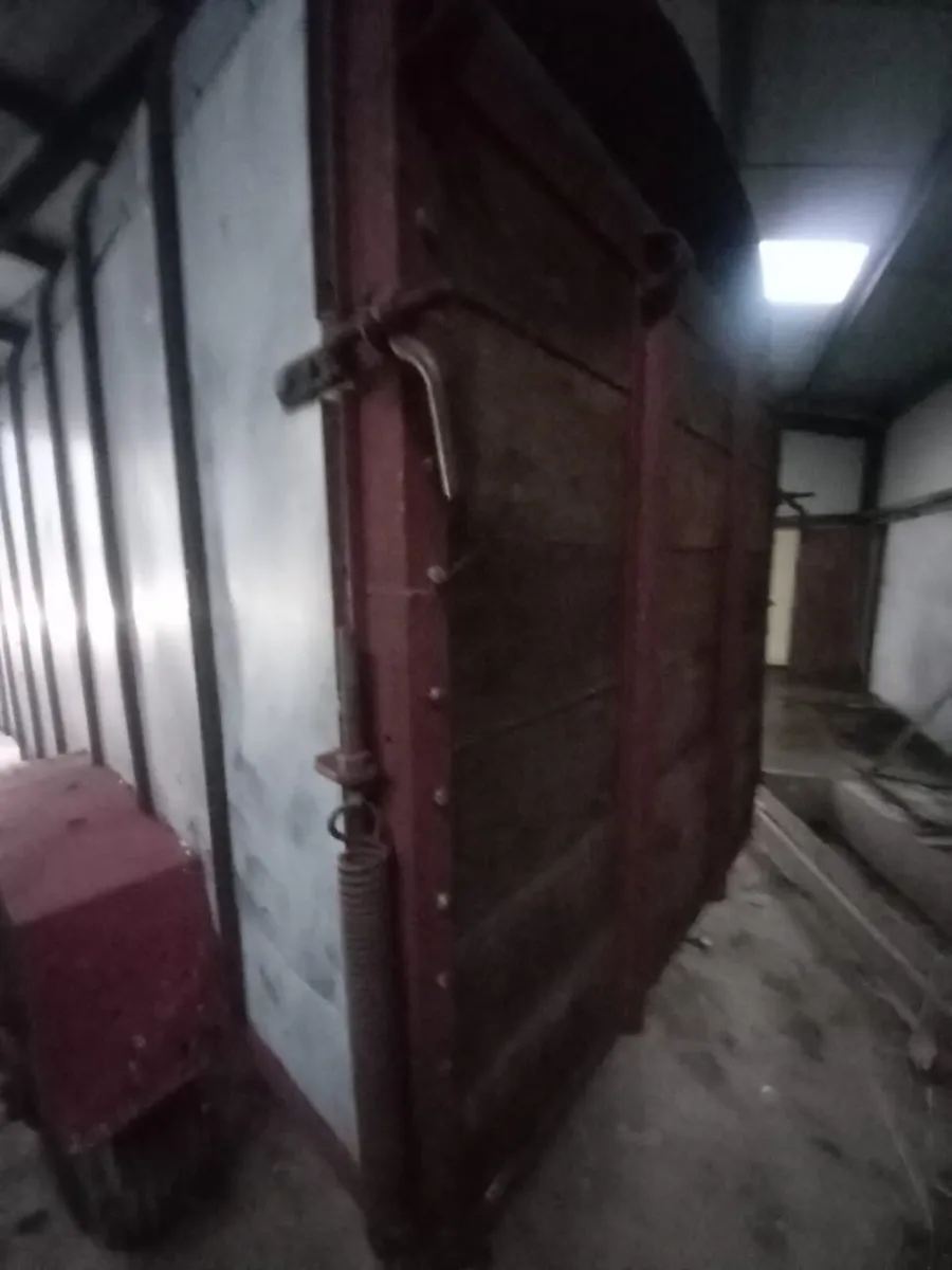 Cattle trailer - Image 2