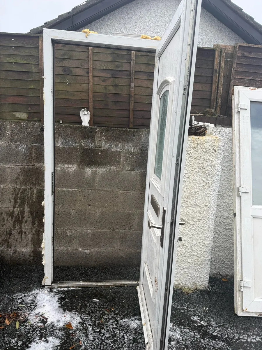 Pvc front door - Image 3