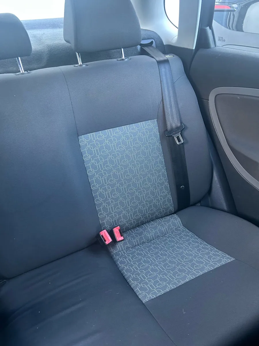 SEAT Cordoba 2008 - Image 2