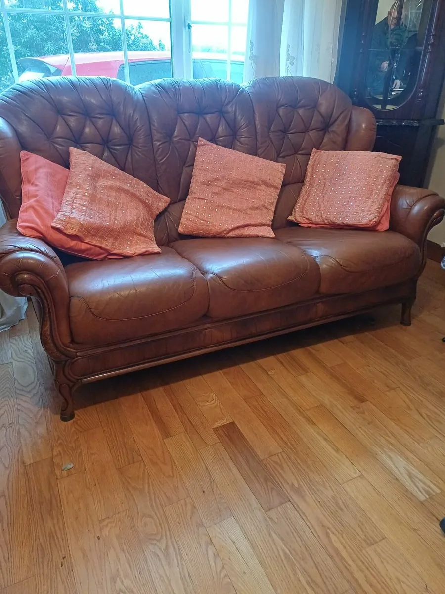 Leather Sofa 3 1 1 suite - Image 1
