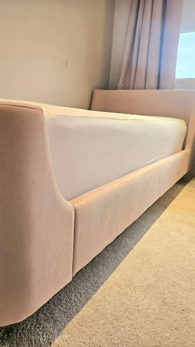 Kids Pink Bed - Image 3