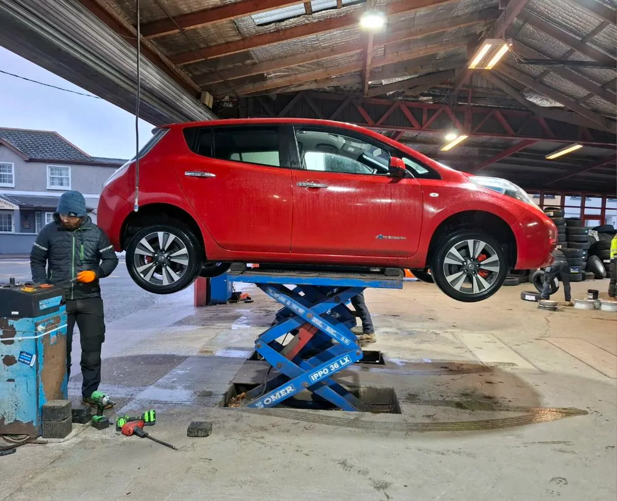 2017 30kw Top SPEC SVE97kkm RANGE 140-120 NCT 3/27 - Image 3