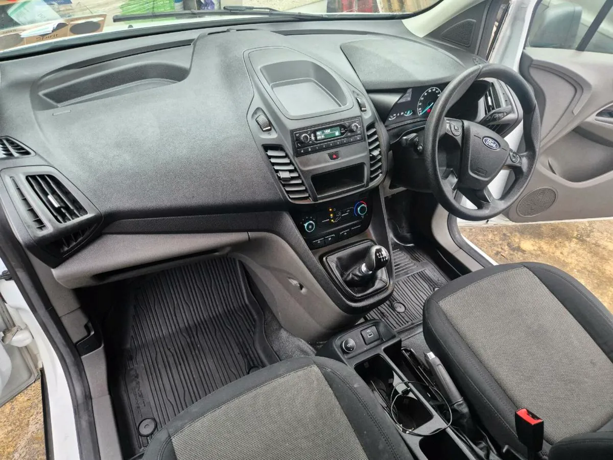 2018 Ford transit connect LWB 109km - Image 4