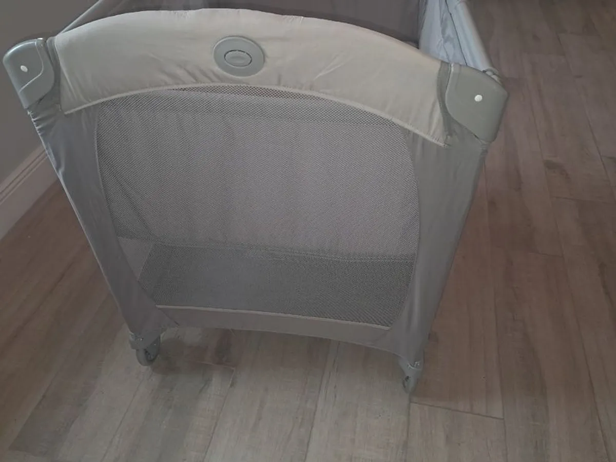 Travel Cot - Image 2