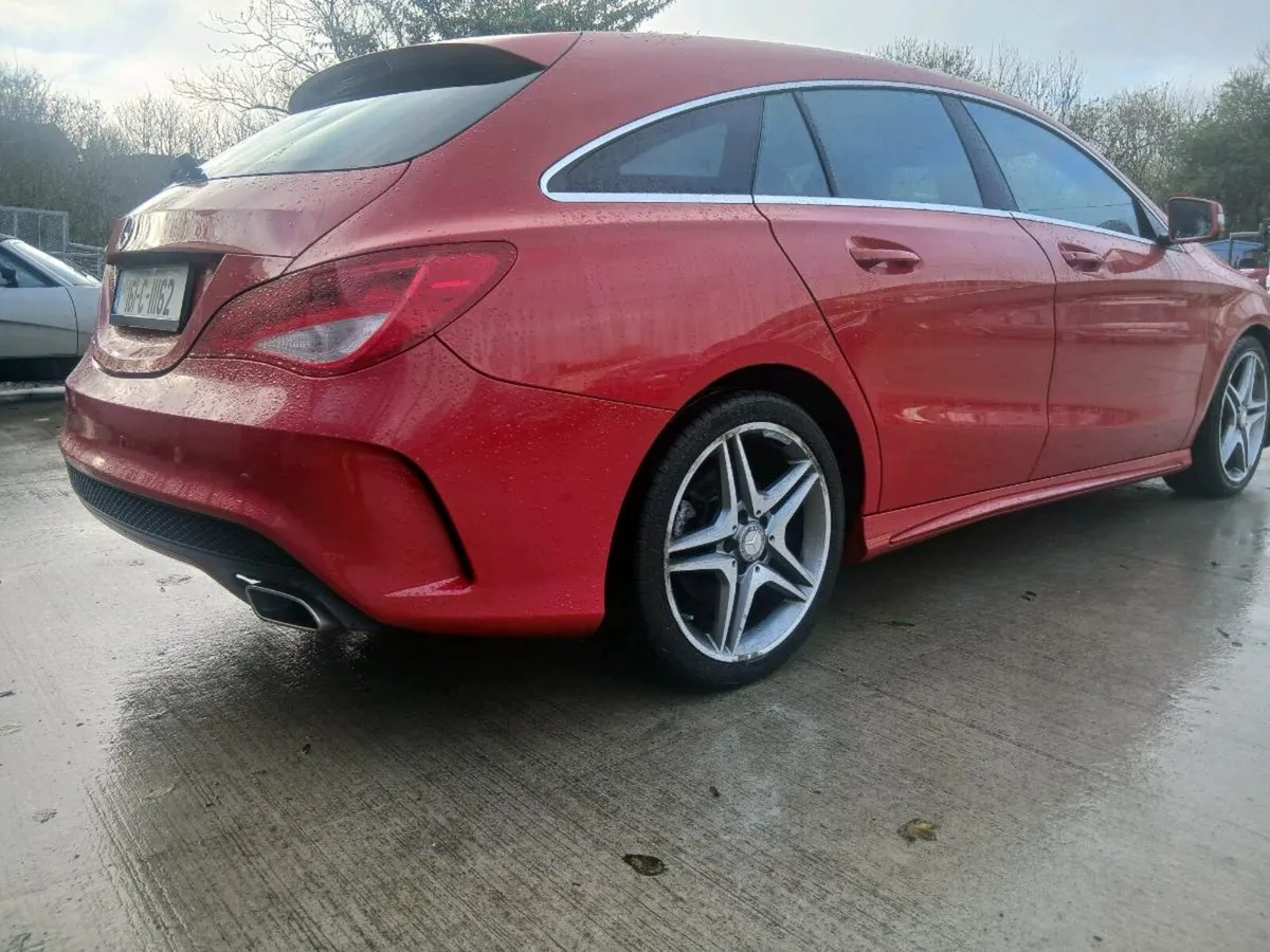 Mercedes-Benz CLA 180 AMG line - Image 4