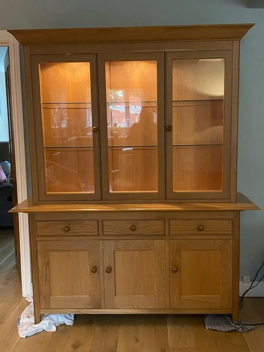 Oak Display Unit with glass doors lighting & cupboards - Image 1
