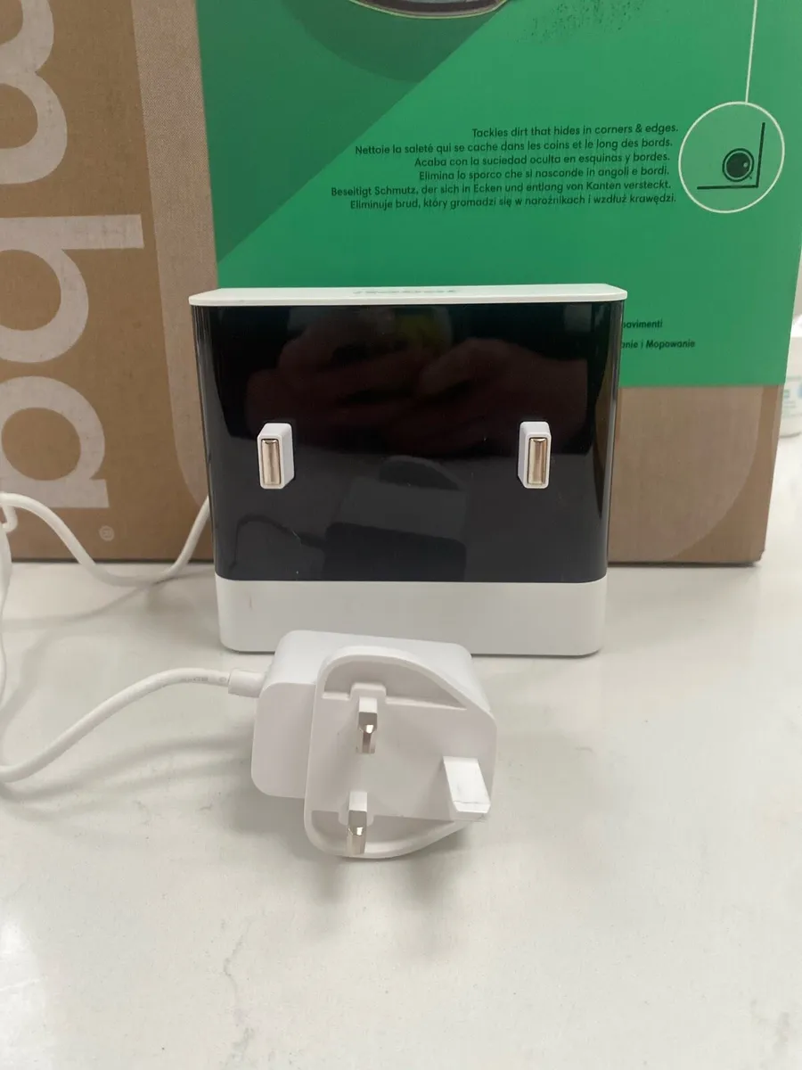 Roomba Hoover - Image 2