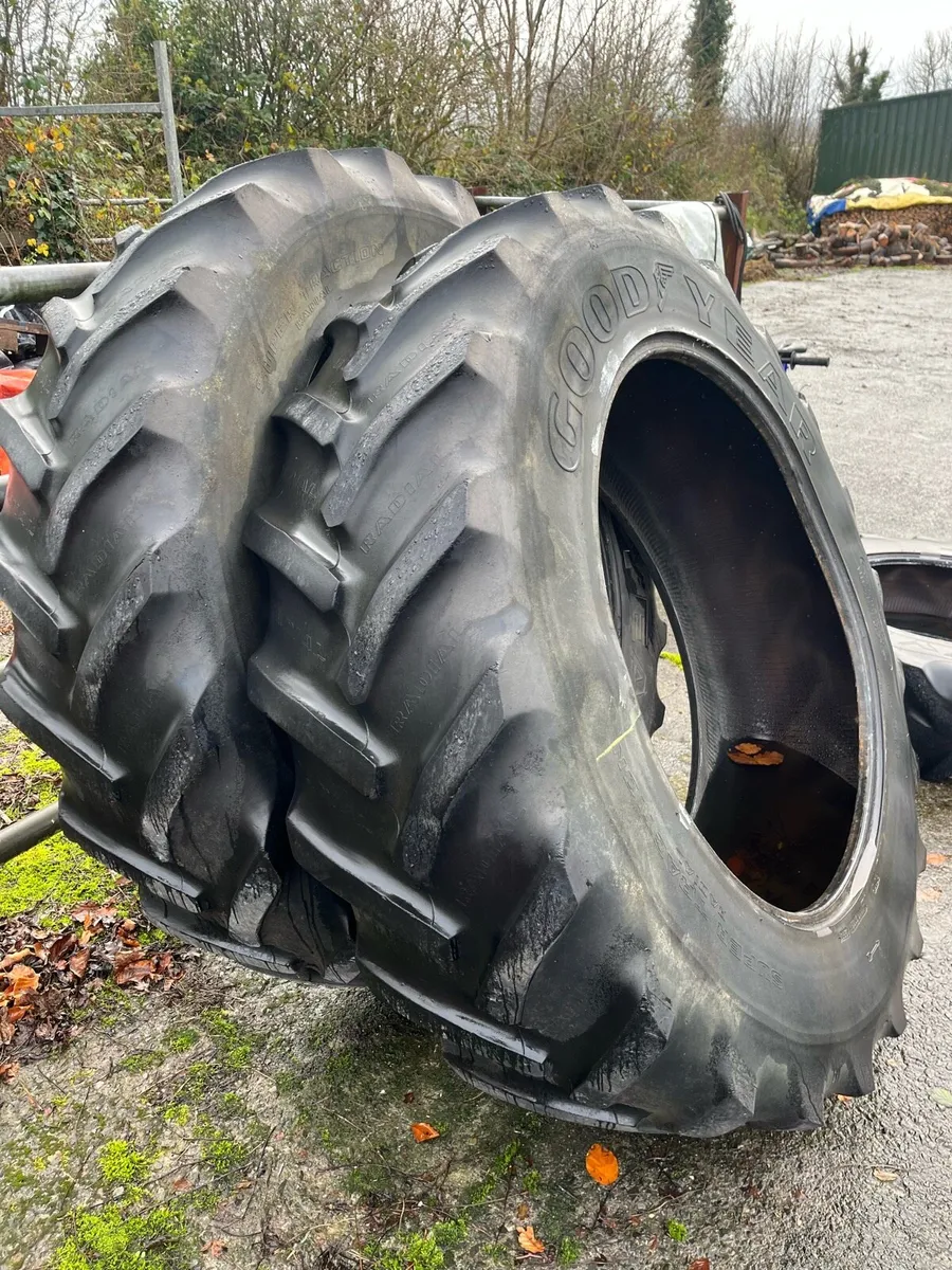 Tractor tires - Image 2