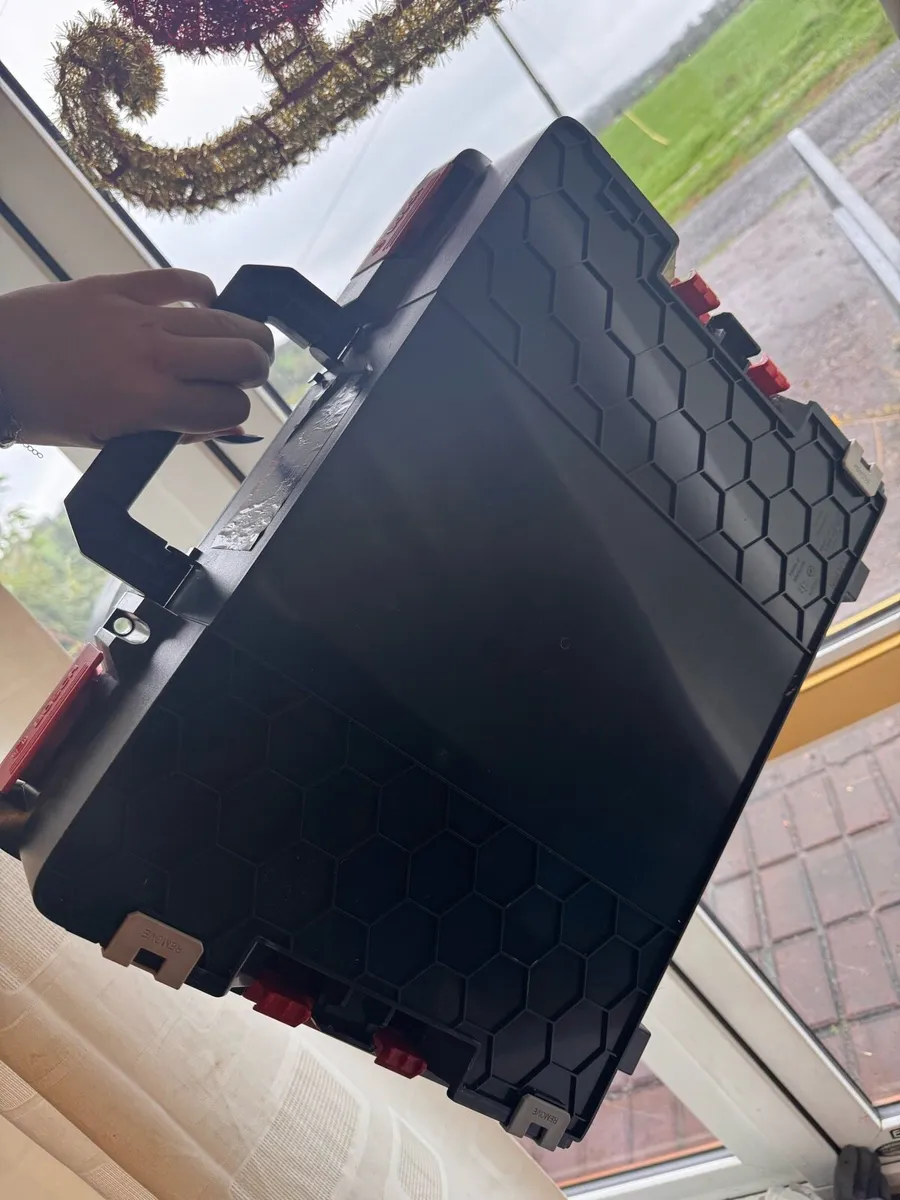 2 empty boxes bosch - Image 4