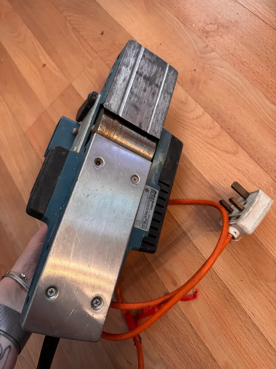 Plane black and decker - Image 2