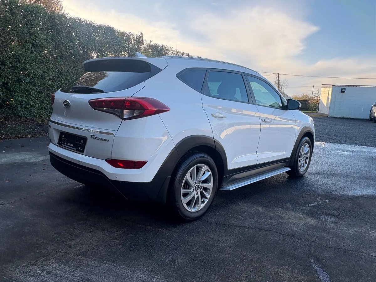 Hyundai Tucson 2017 nct 7/27 taxed 6/26 - Image 3