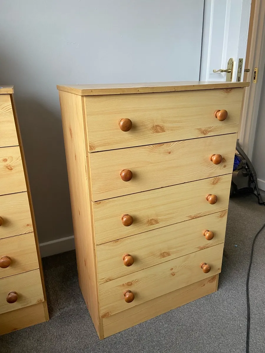 1 nos Chest of drawers - Image 2