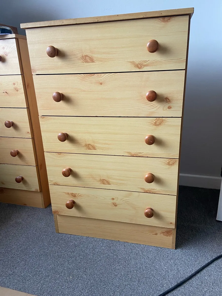 1 nos Chest of drawers - Image 3